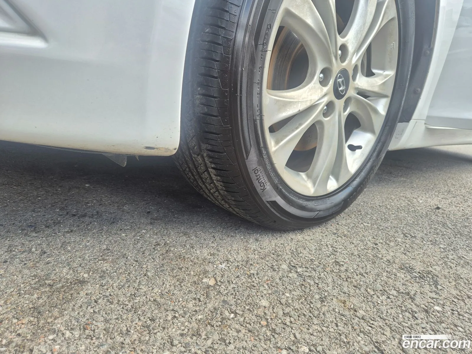 Hyundai YF Sonata 2011 — 3