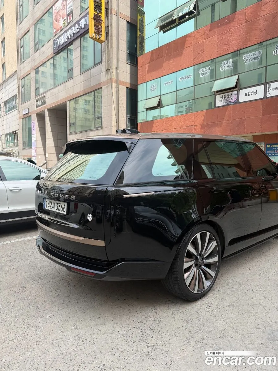 Land Rover Range Rover 2023 — 2