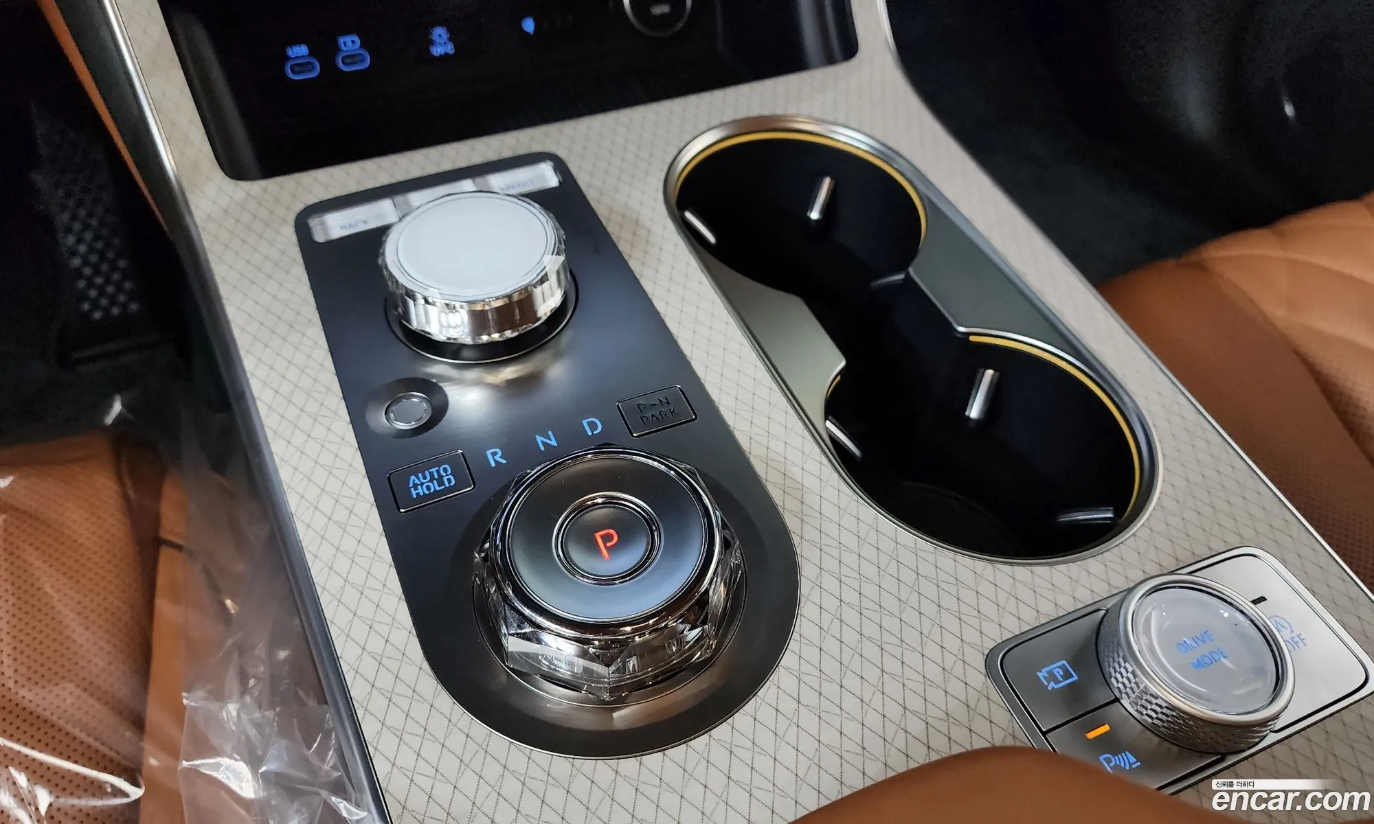 Genesis GV80 2024 KMTHA81BBRU232934 — 2
