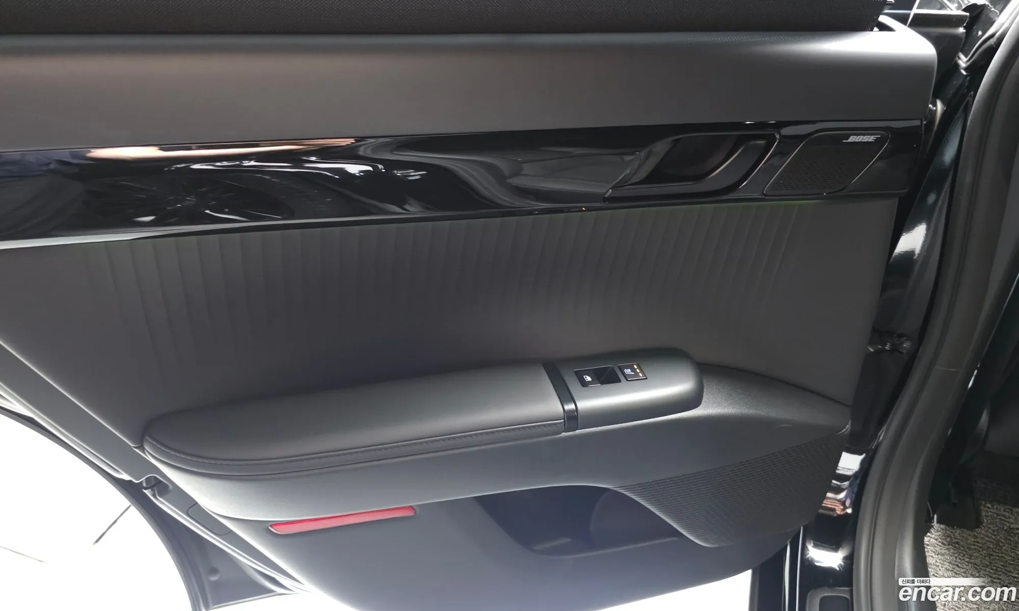 Hyundai Grandeur Hybrid 2023 — 15