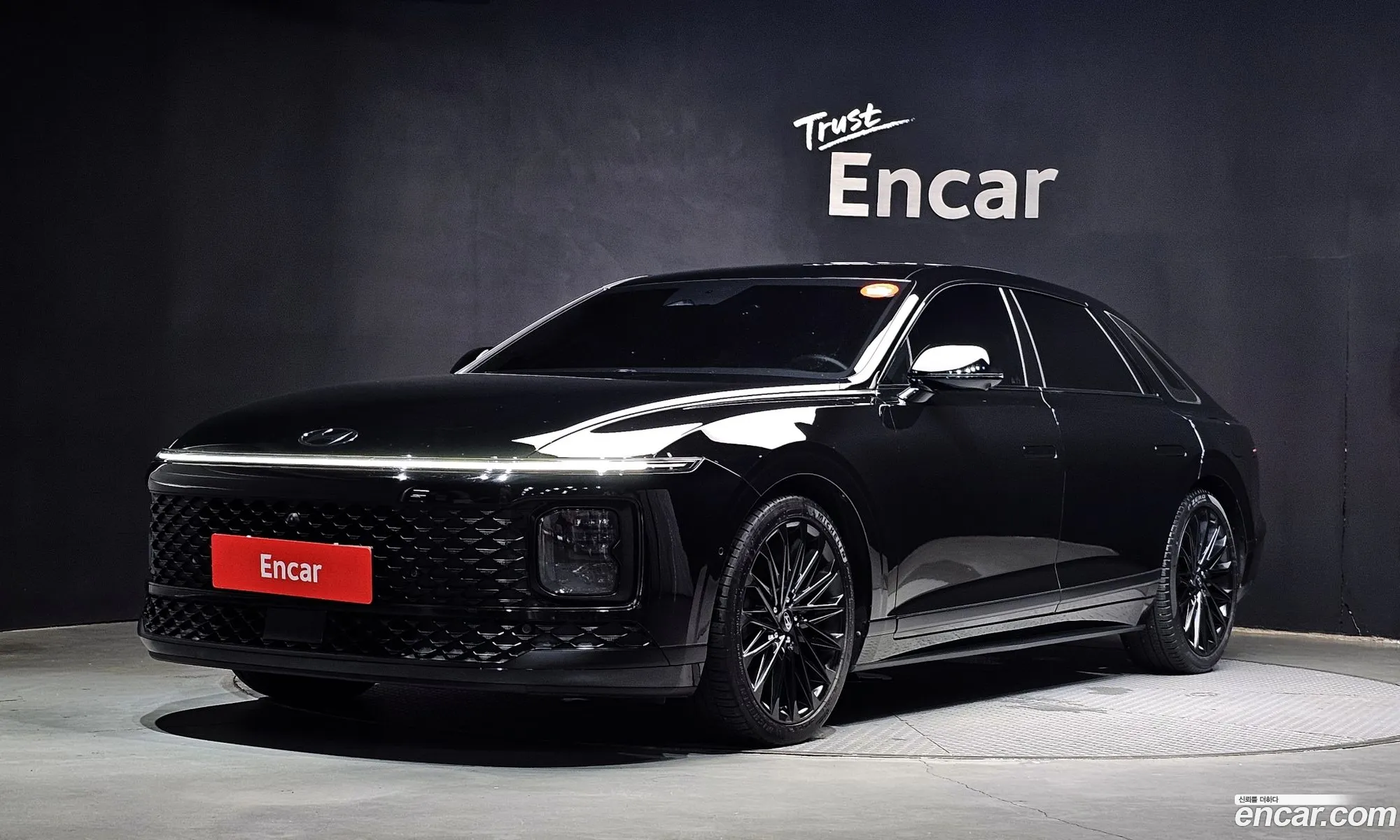 Hyundai Grandeur Hybrid 2023 — 9