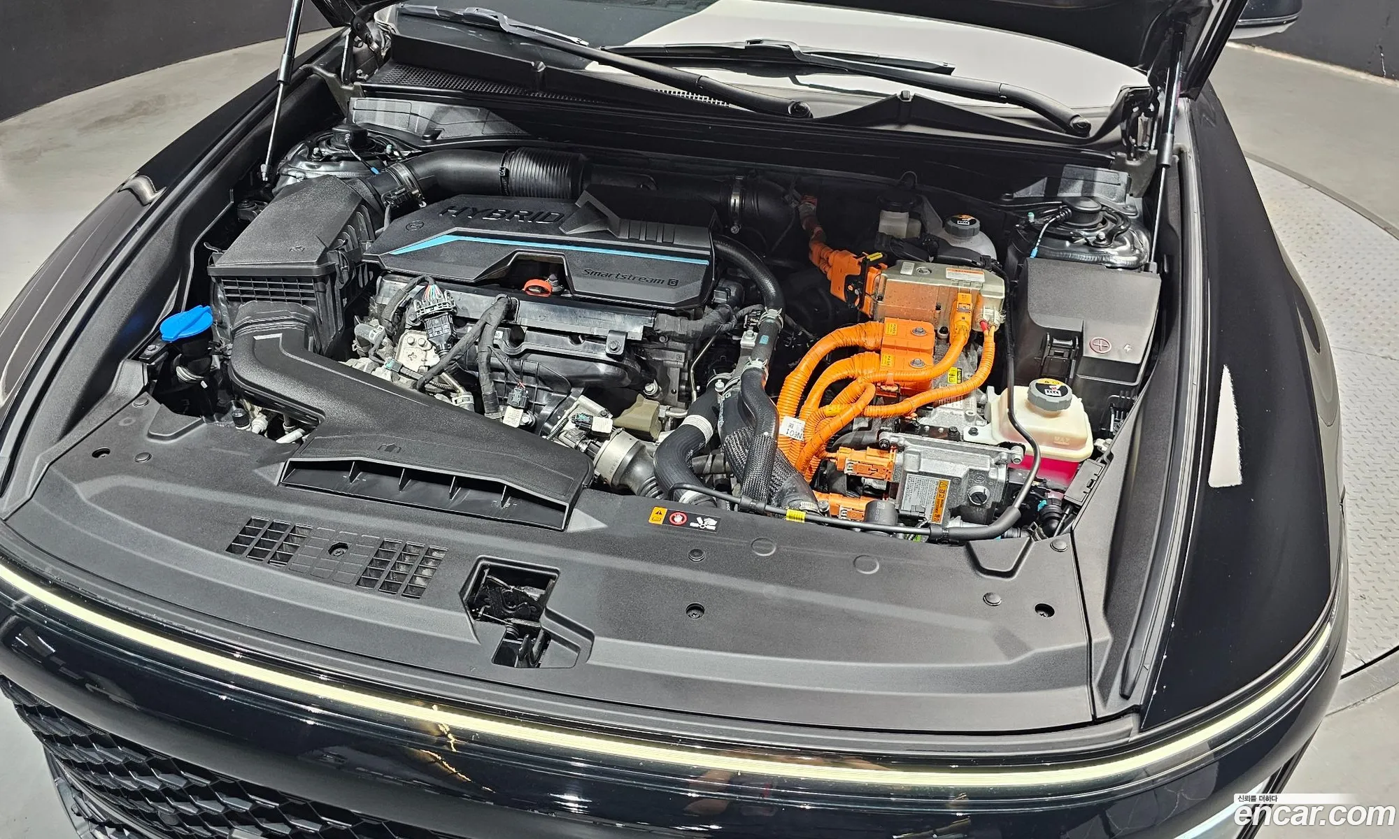 Hyundai Grandeur Hybrid 2023 — 18