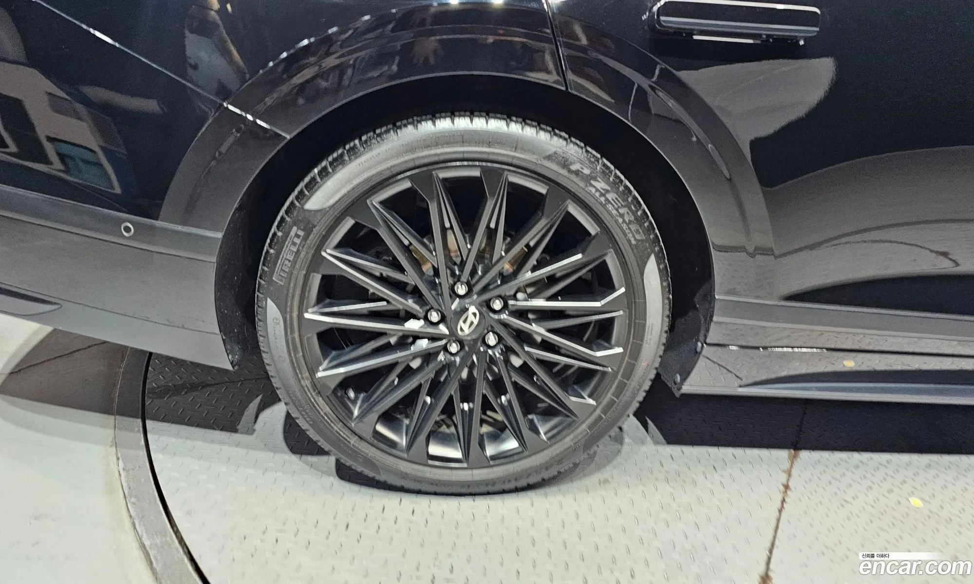 Hyundai Grandeur Hybrid 2023 — 13