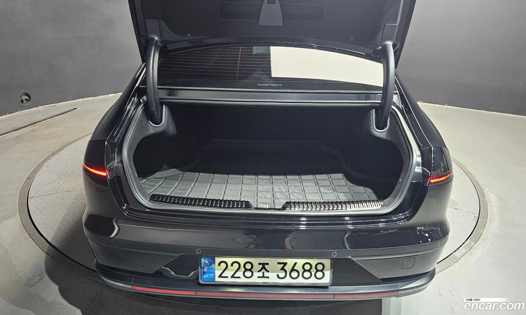 Hyundai Grandeur Hybrid 2023 — 7