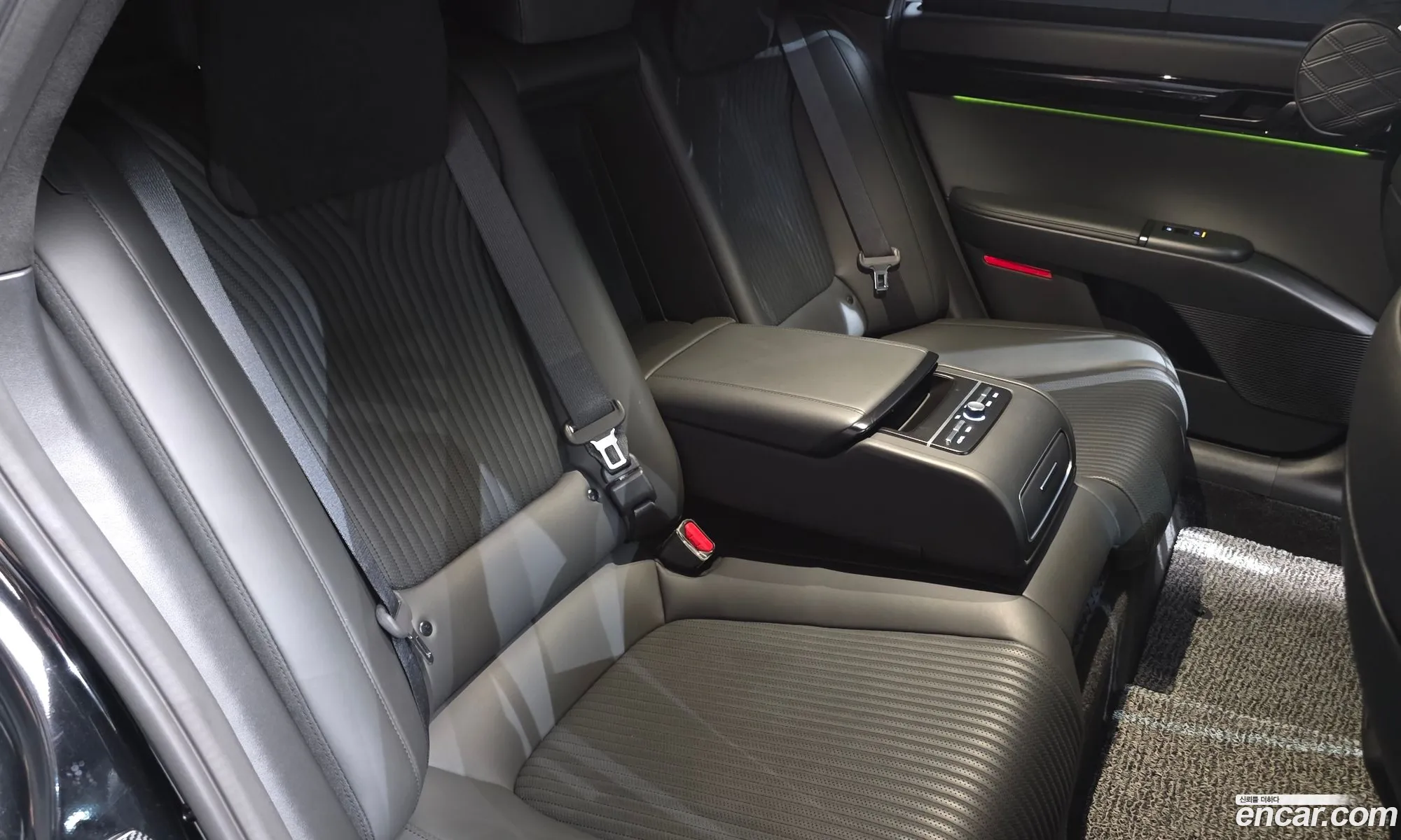 Hyundai Grandeur Hybrid 2023 — 29