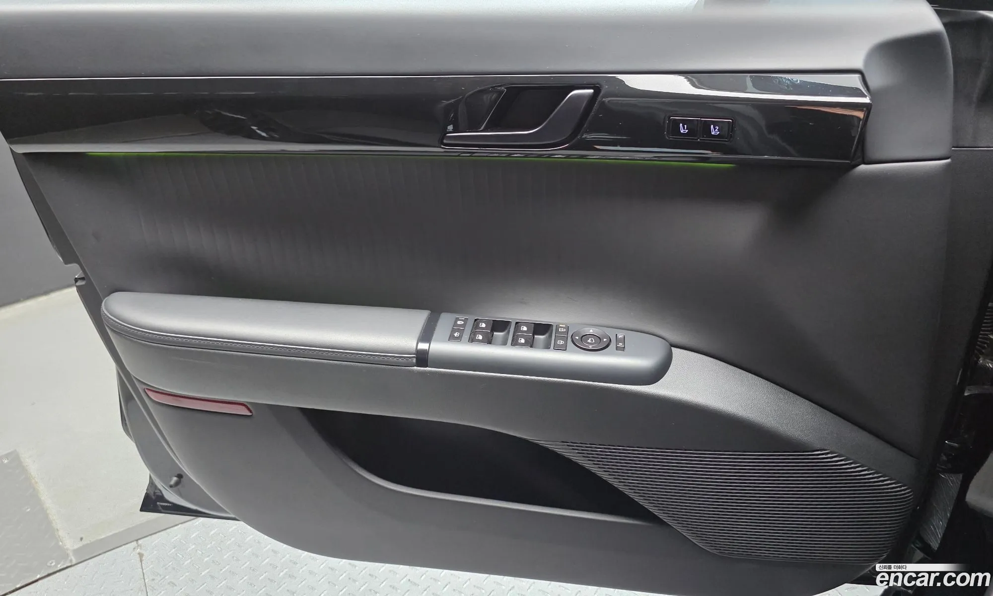 Hyundai Grandeur Hybrid 2023 — 3