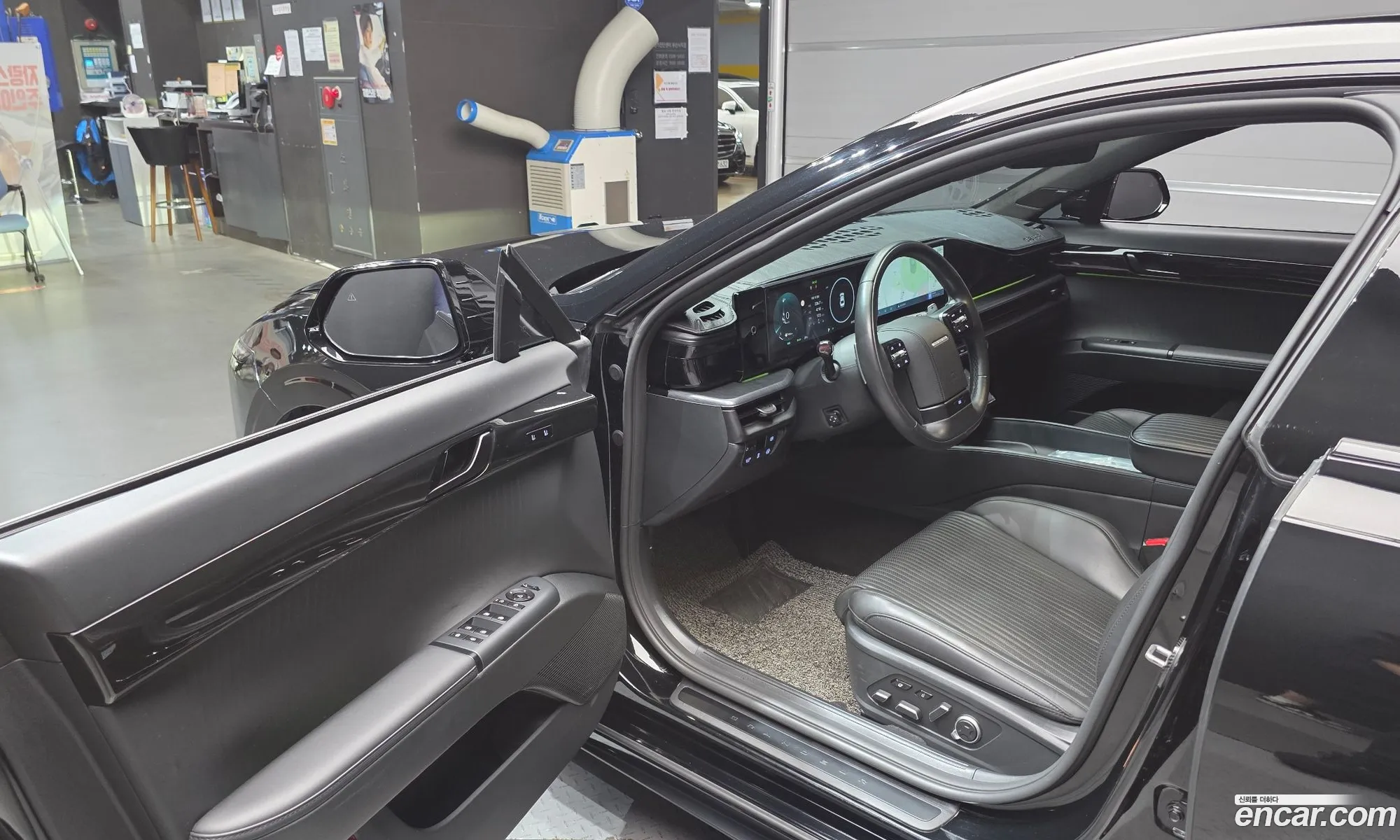 Hyundai Grandeur Hybrid 2023 — 24