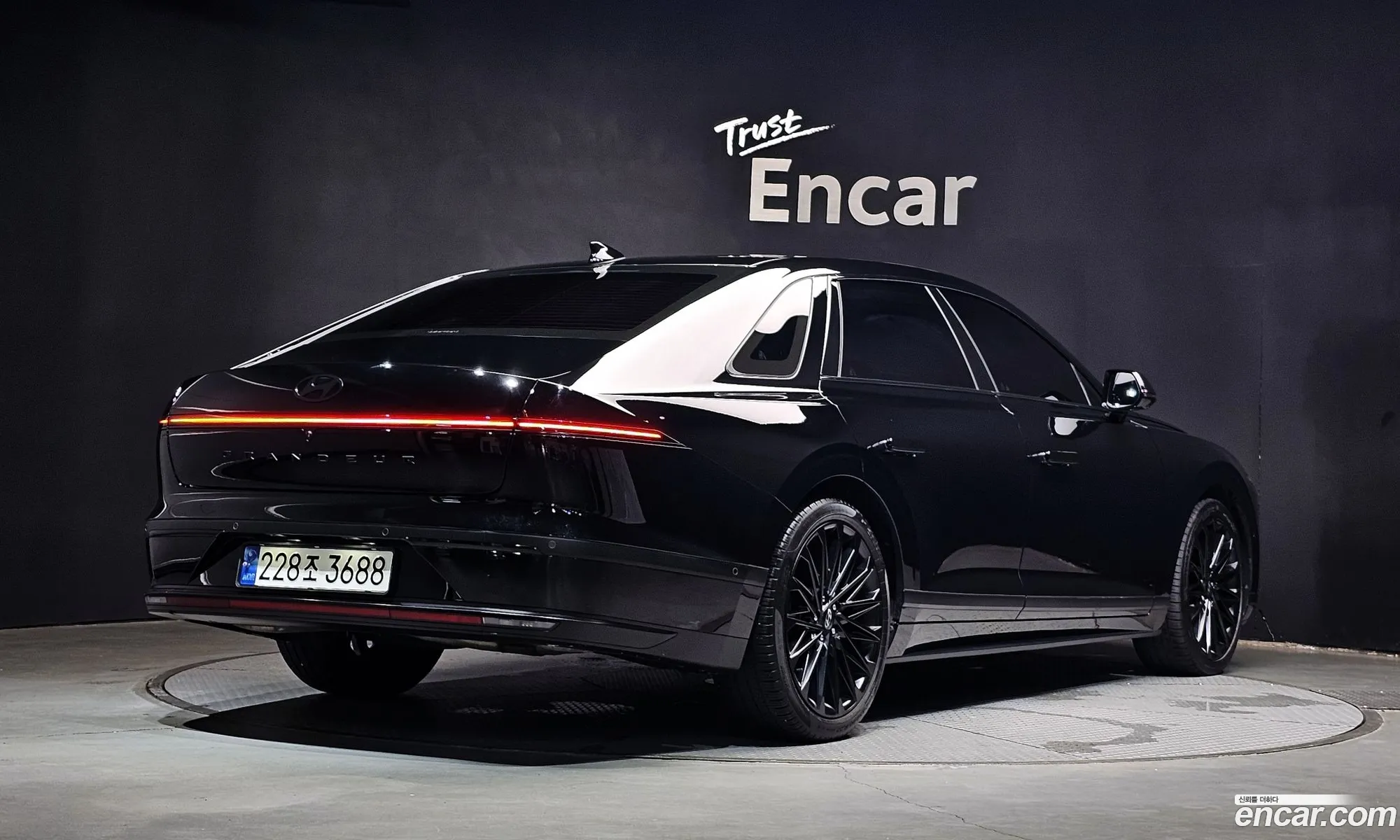 Hyundai Grandeur Hybrid 2023 — 26