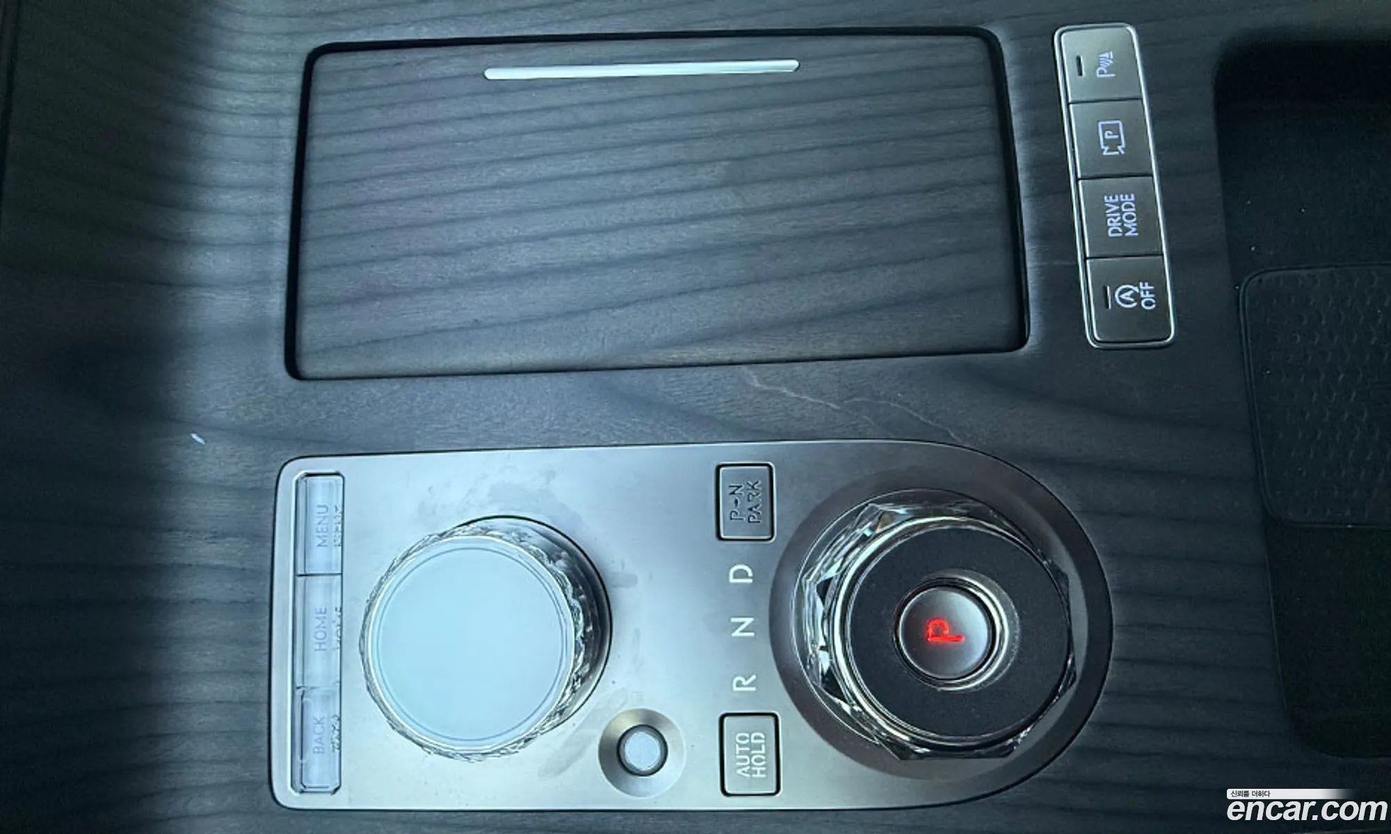 Genesis G80 2025 — 2