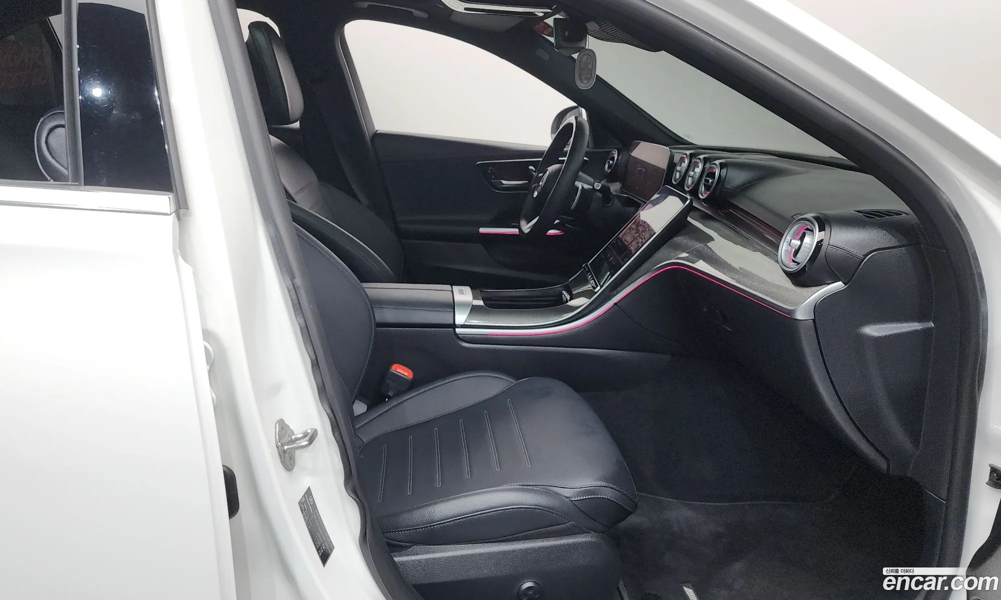 Mercedes-Benz C-Class W206 2023 — 26