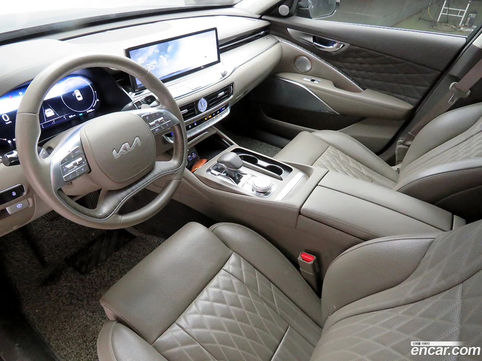 Kia K9 2021 — 16