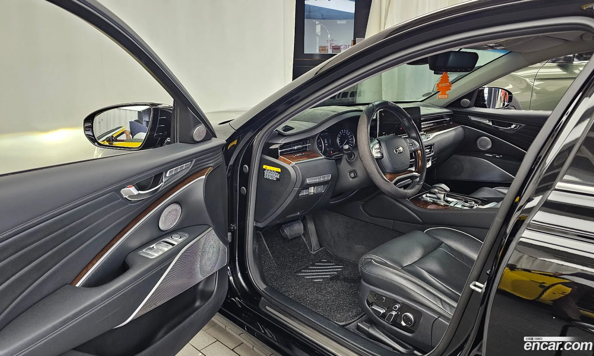 Kia The K9 2019 KNAS2418DKS016502 — 19