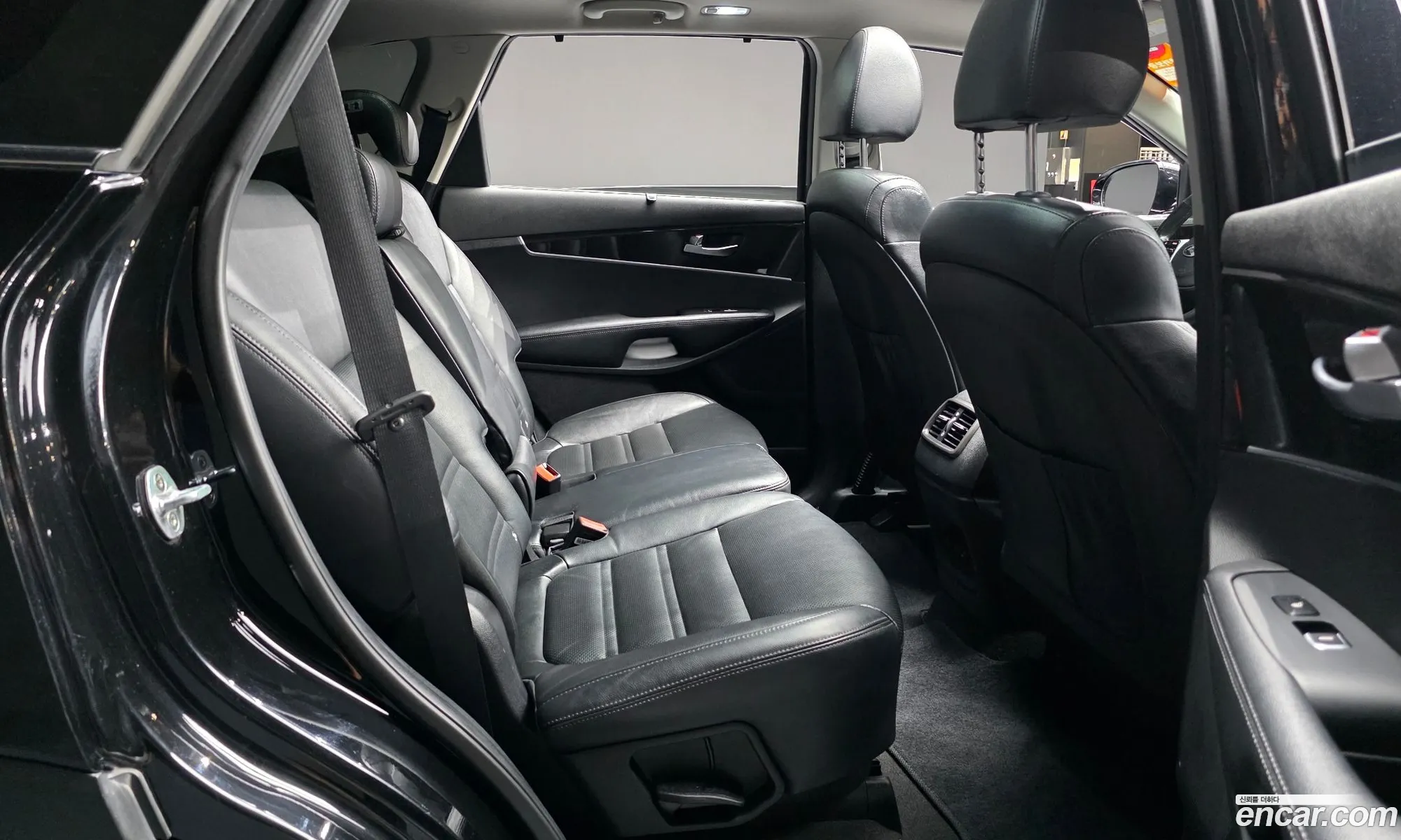 Kia Sorento 2017 KNAPH81BBJA391691 — 5
