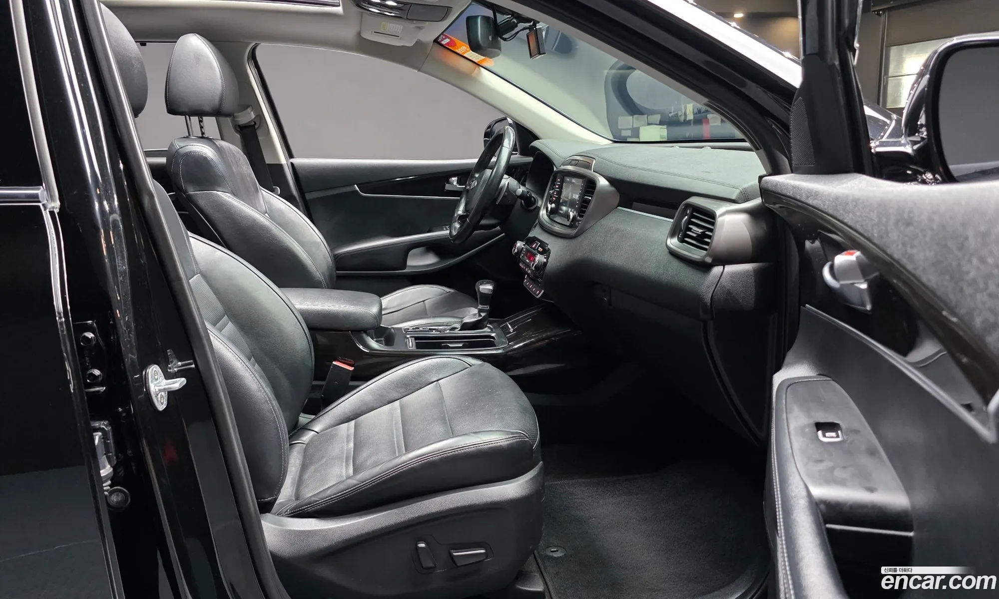 Kia Sorento 2017 KNAPH81BBJA391691 — 2