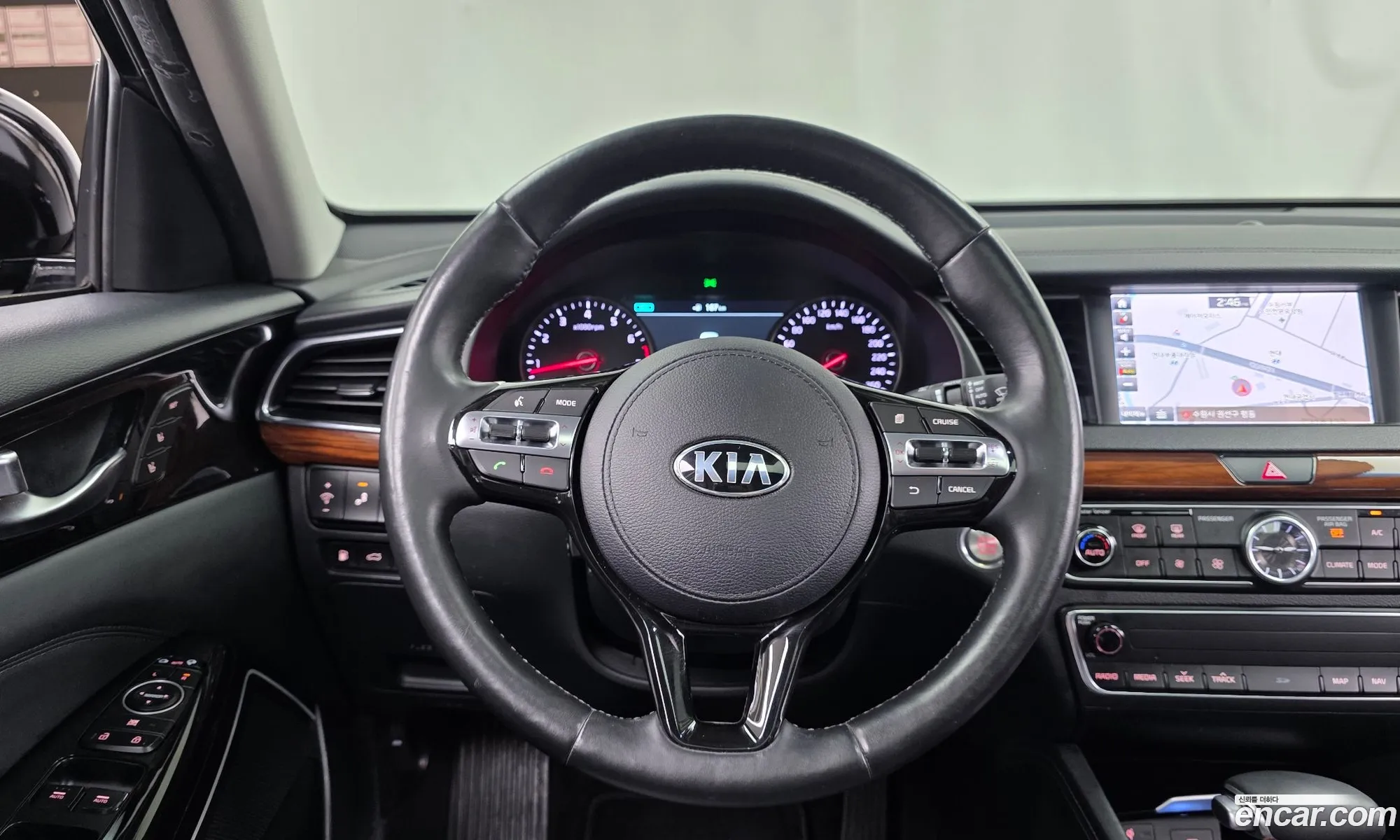 Kia K7 2017 KNALC411BHA066402 — 15