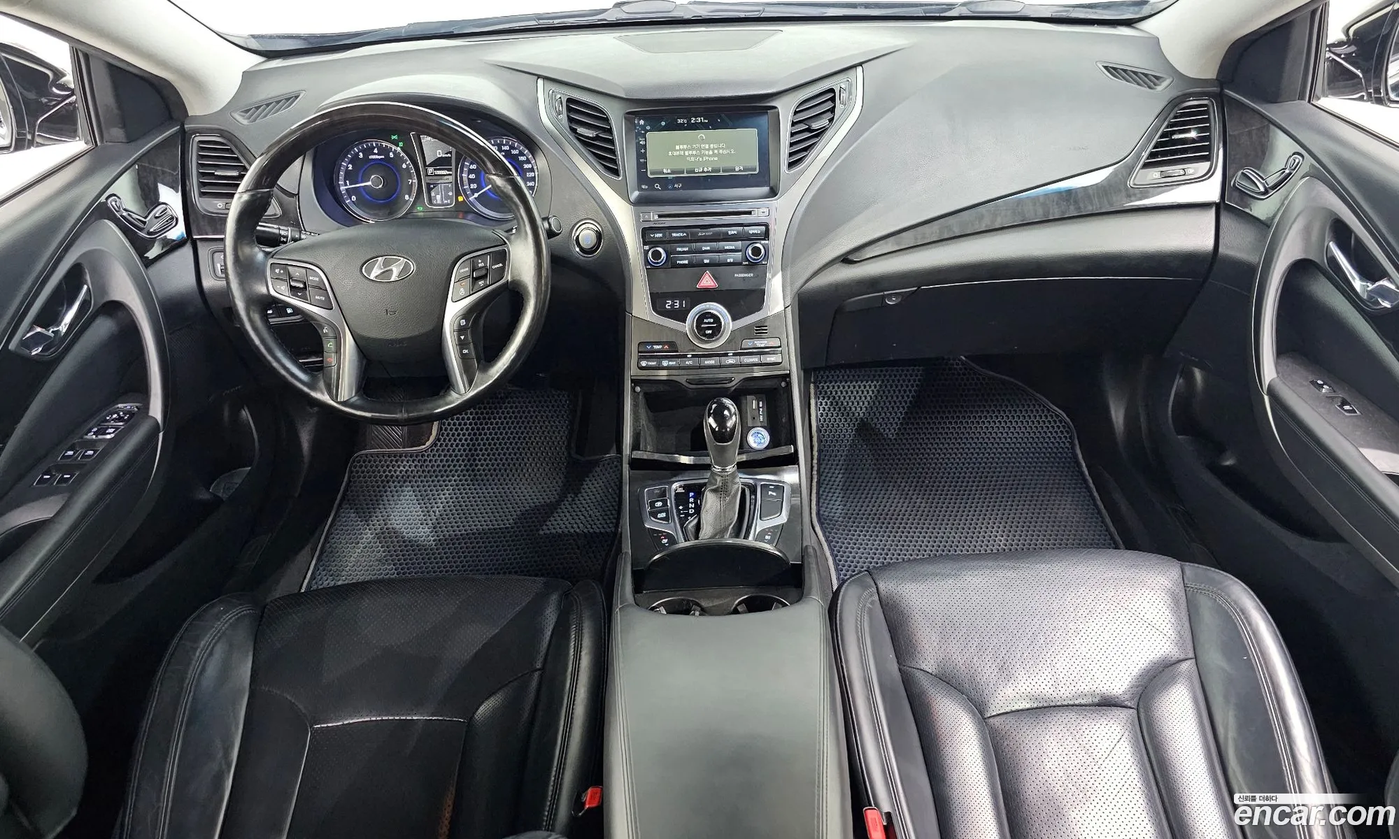 Hyundai Grandeur HG 2016 — 13