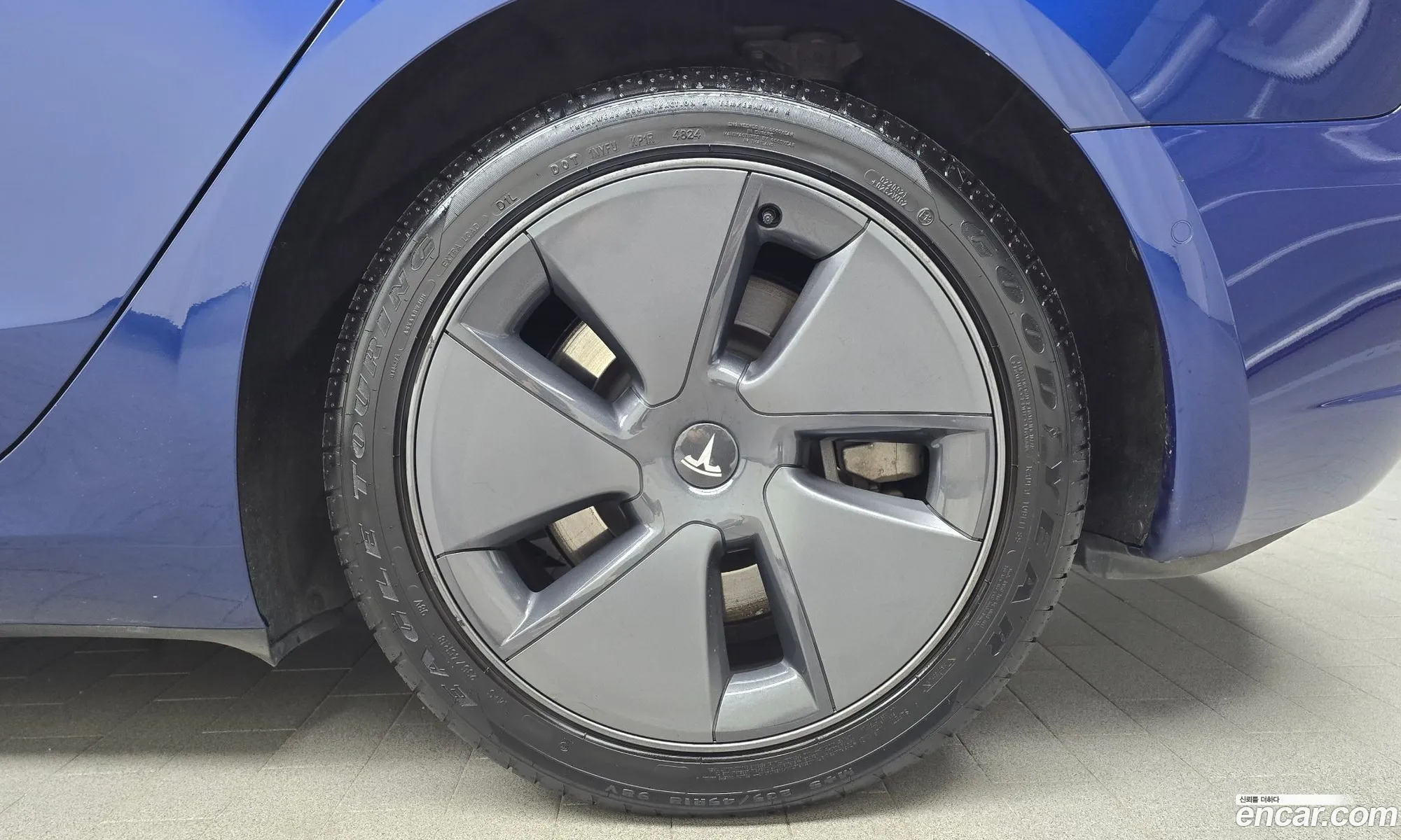Tesla Model 3 2021 5YJ3E1EBXMF080218 — 25