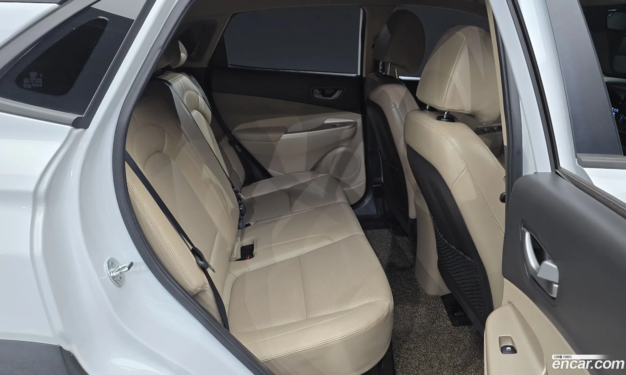 Hyundai Kona Hybrid 2020 — 20