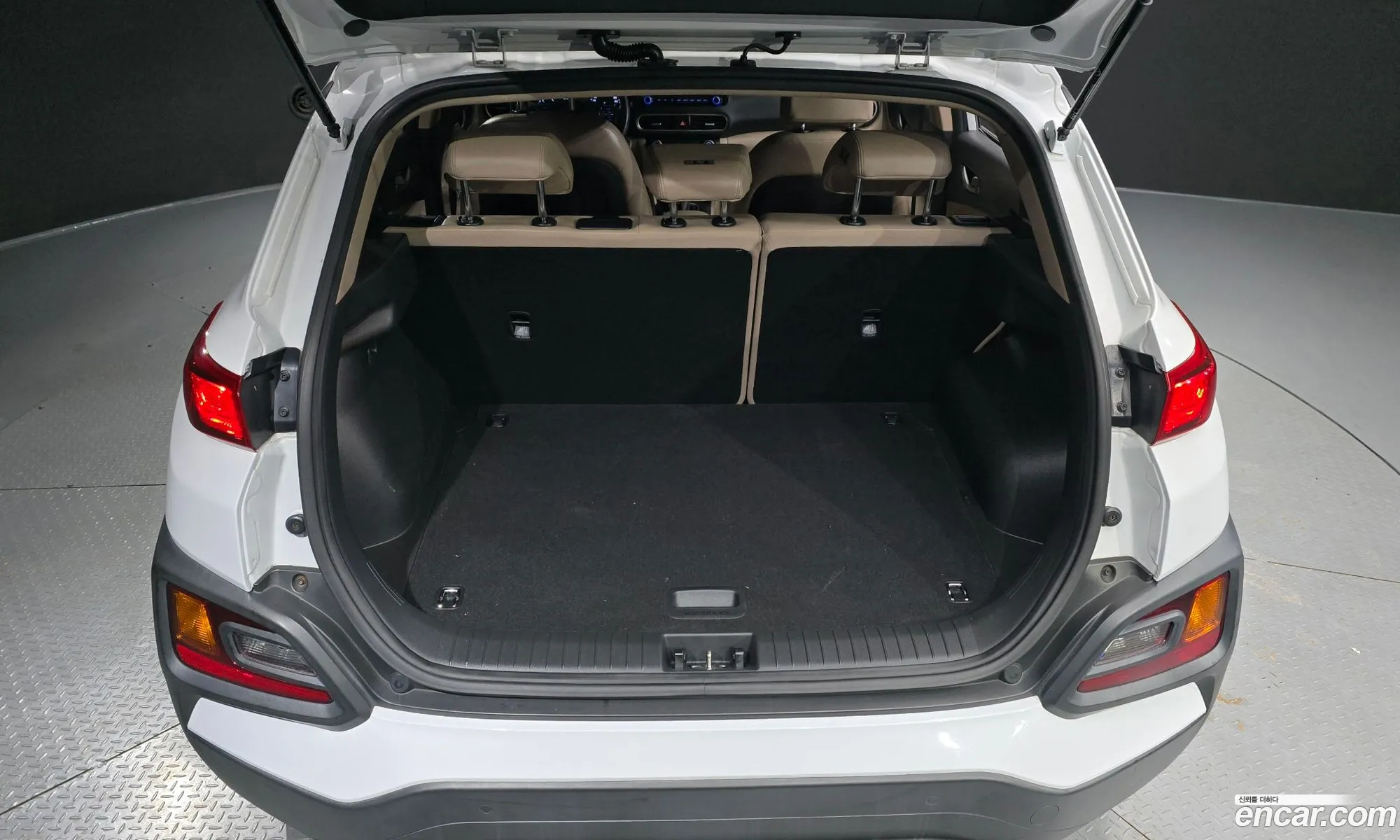 Hyundai Kona Hybrid 2020 — 10