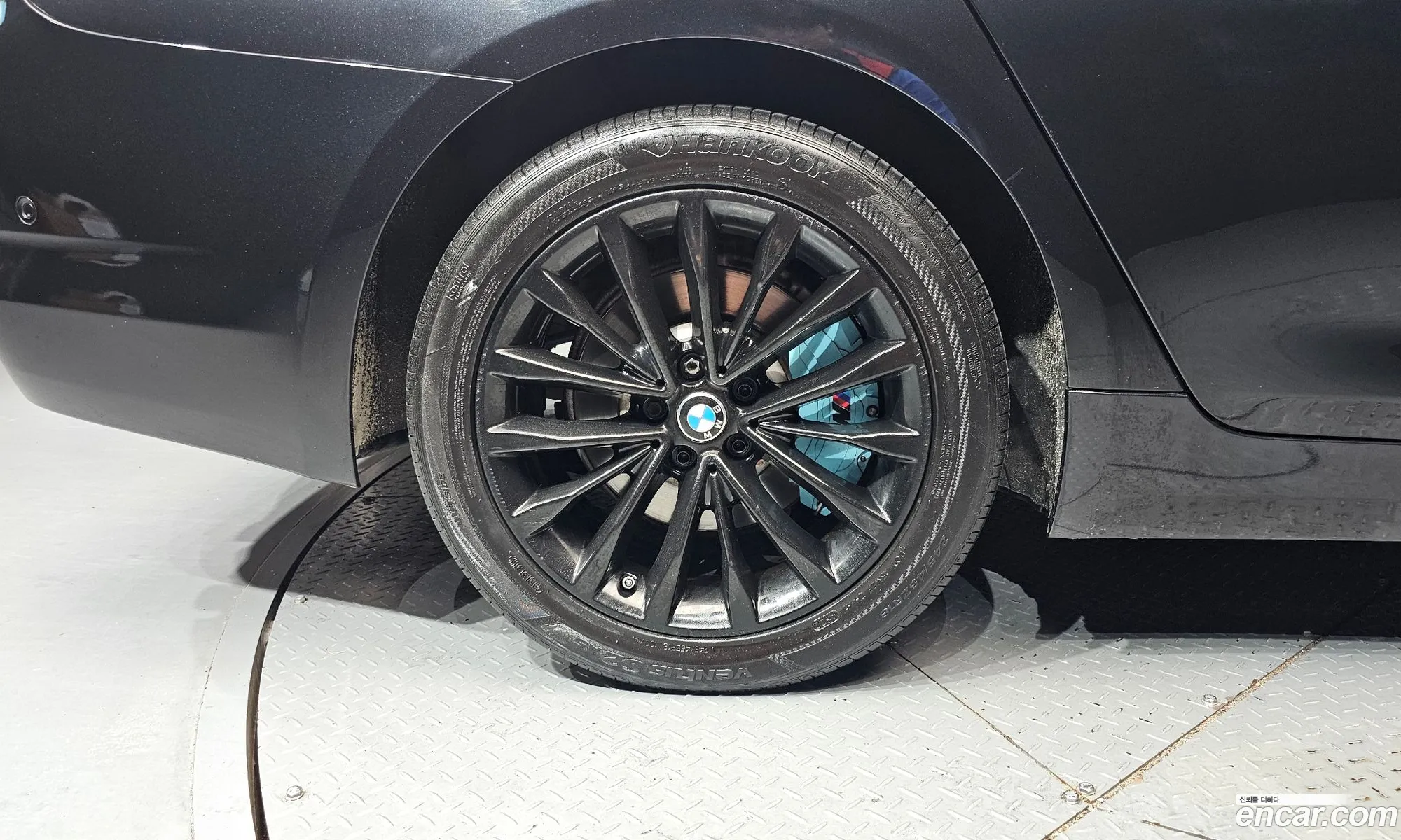 BMW 5 Series 2018 WBAJC3102JDA05786 — 9