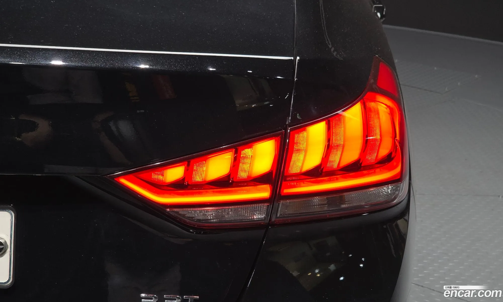 Genesis G80 2016 KMHGM41DDHU201877 — 18