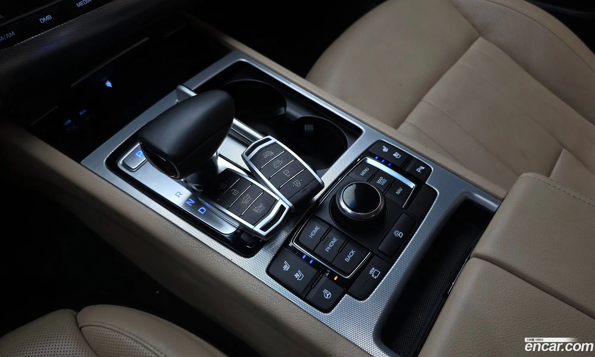 Genesis G80 2016 KMHGM41DDHU201877 — 28