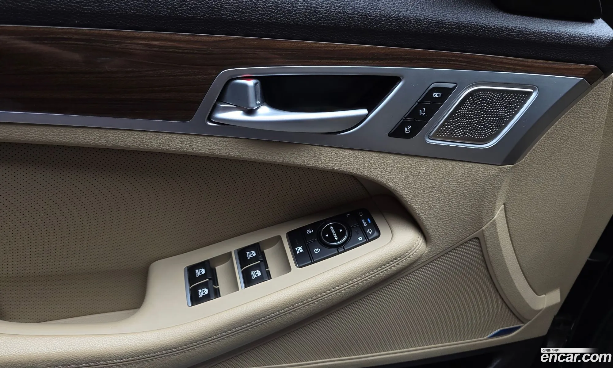 Genesis G80 2016 KMHGM41DDHU201877 — 21