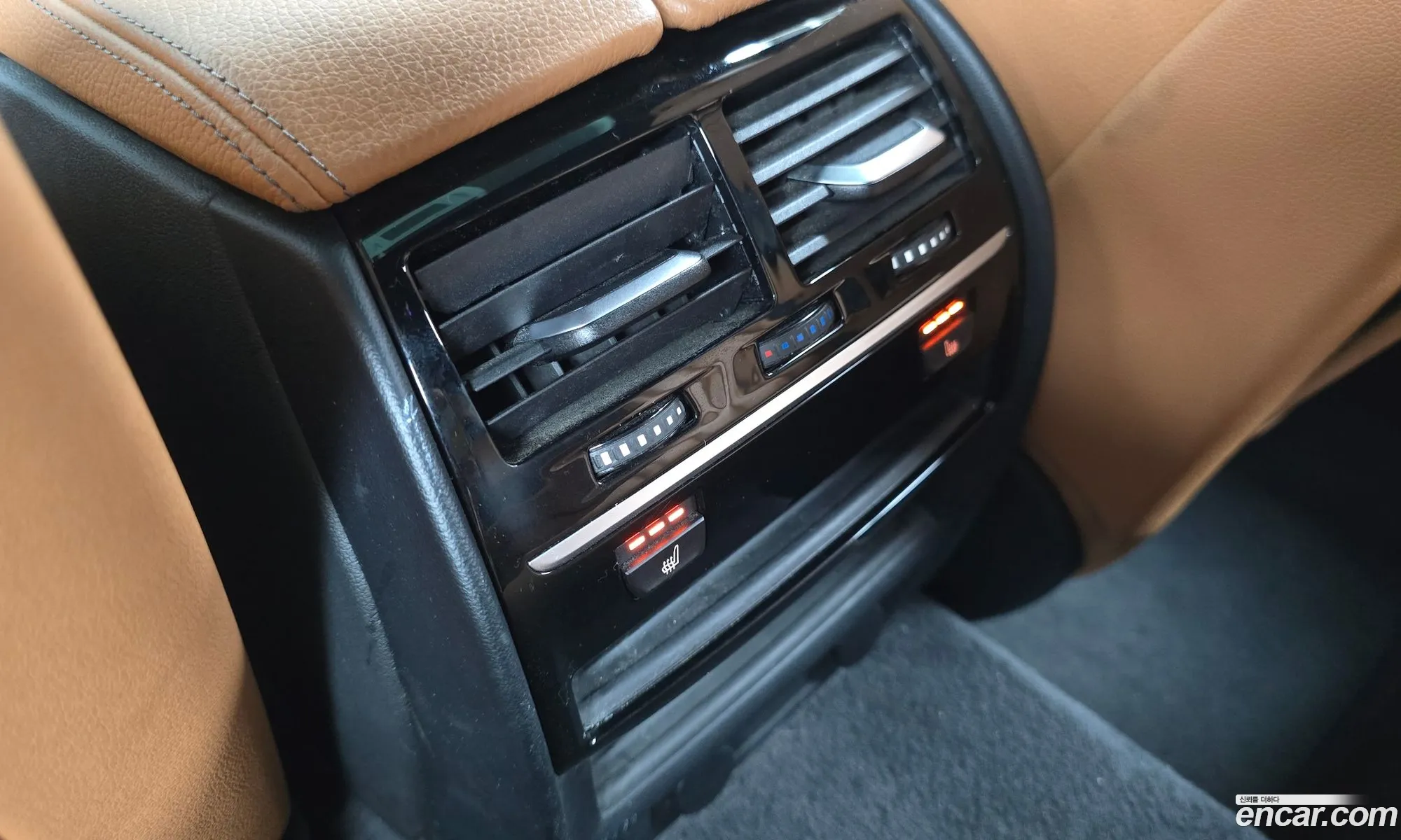 BMW 5 Series 2017 WBAJD3103JG970567 — 30