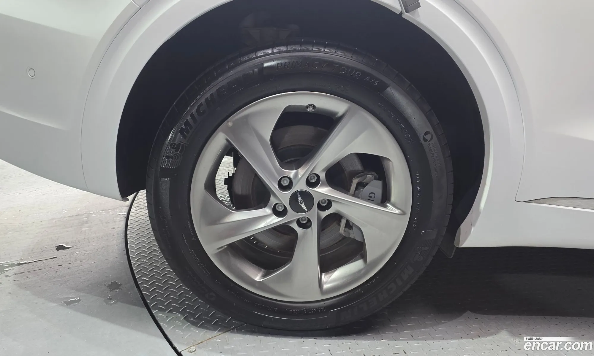 Genesis GV70 2025 KMTMA81BDSU248119 — 2