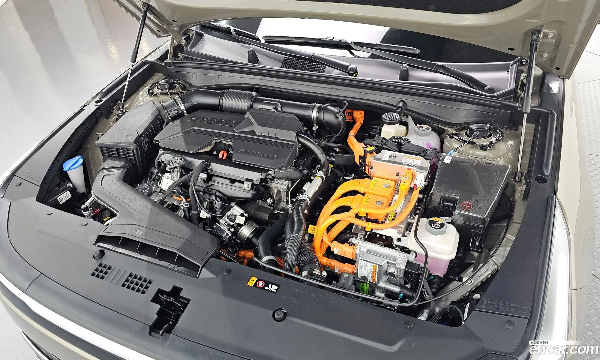 Kia K8 Hybrid 2026 — 16