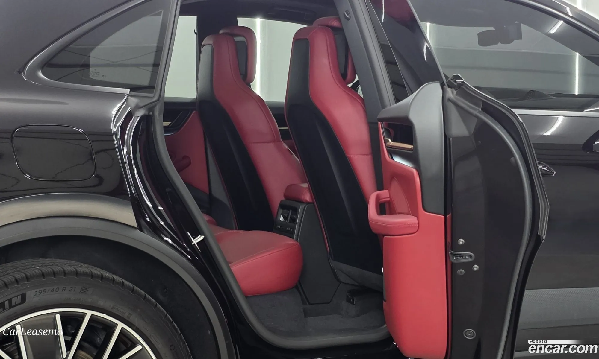 Porsche Macan EV 2025 — 3
