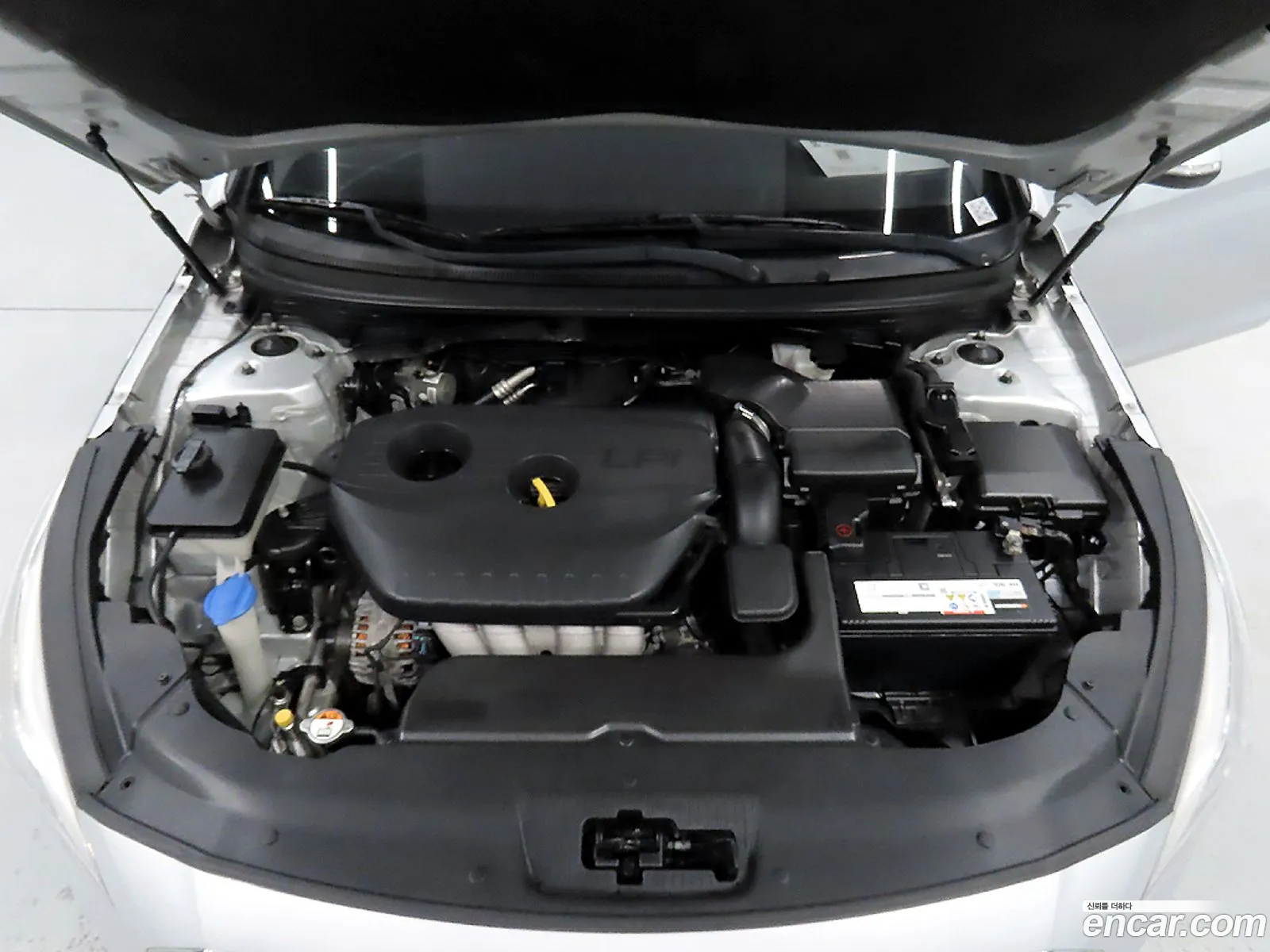 Hyundai LF Sonata 2014 — 9