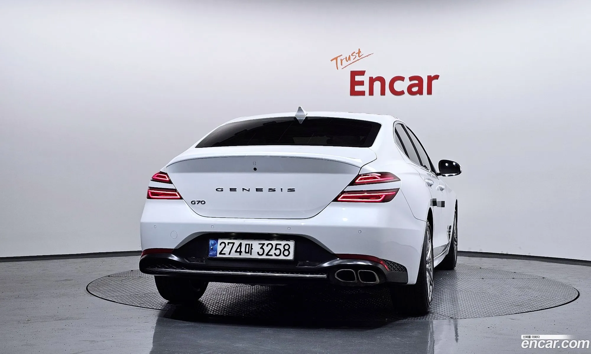 Genesis G70 2022 KMTG341ABNU097395 — 8