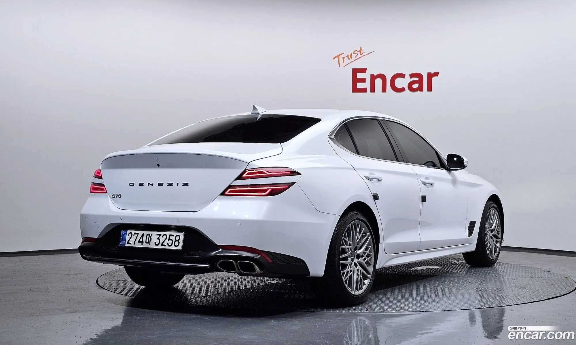 Genesis G70 2022 KMTG341ABNU097395 — 14