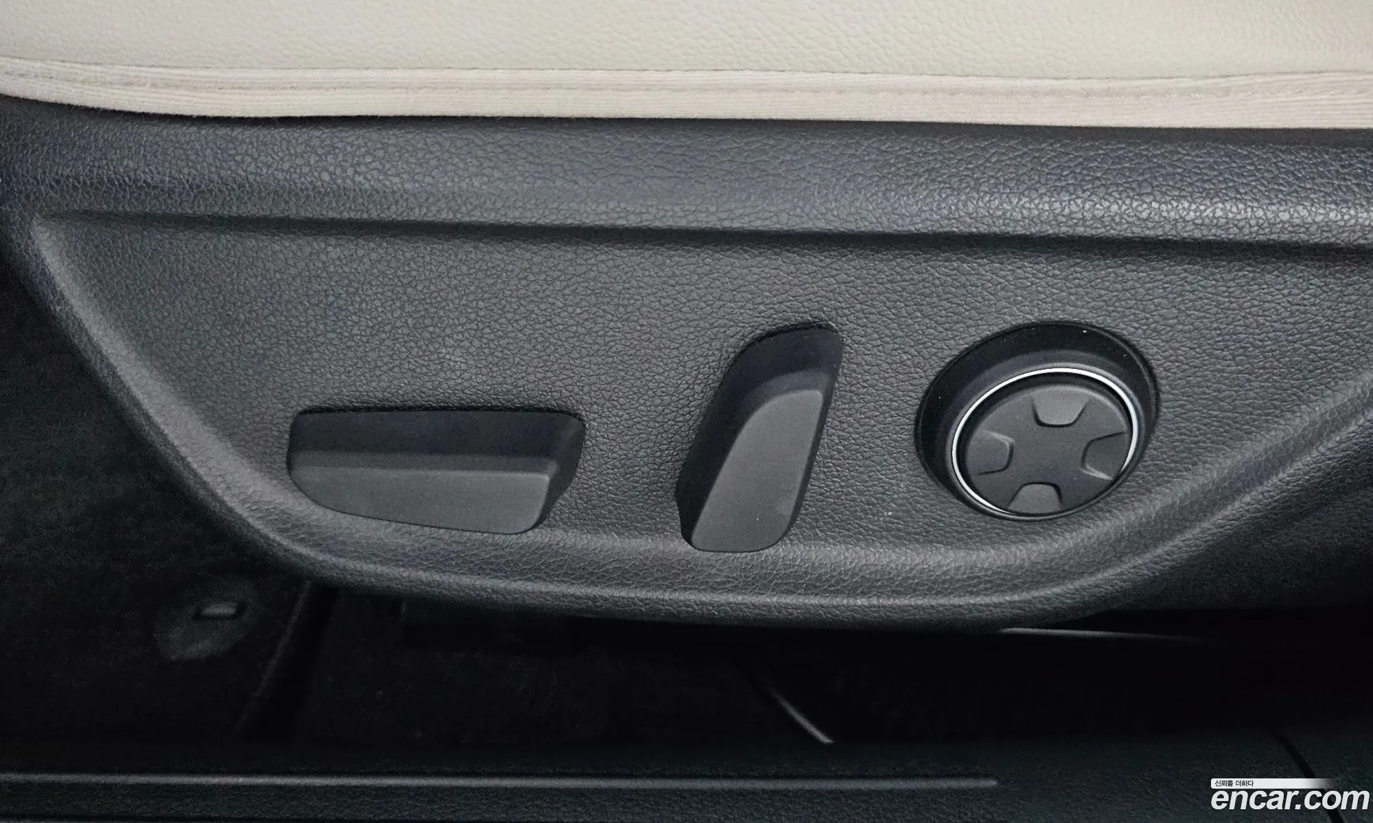 Genesis G70 2022 KMTG341ABNU097395 — 13