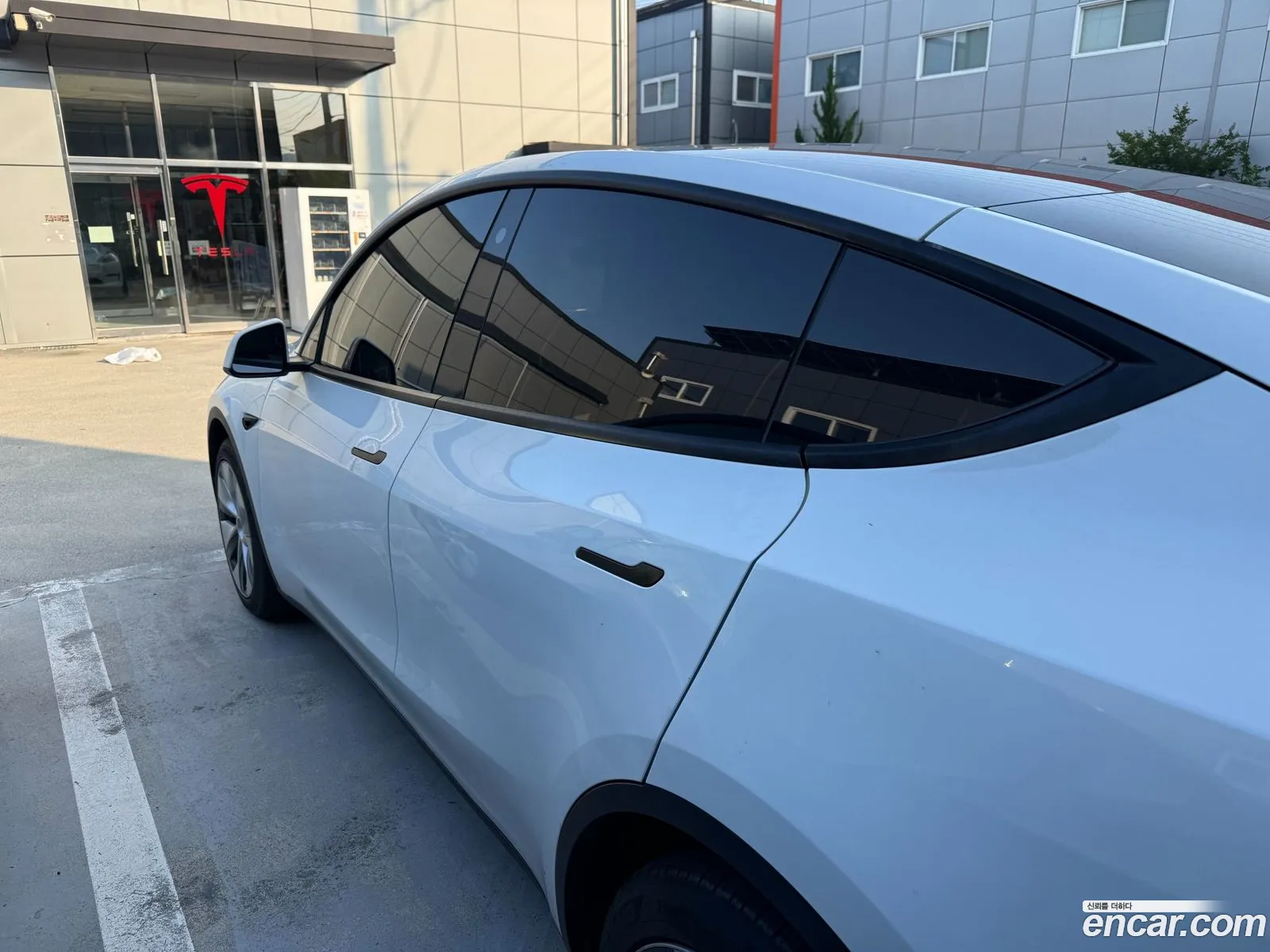 Tesla Model Y 2021 — 7