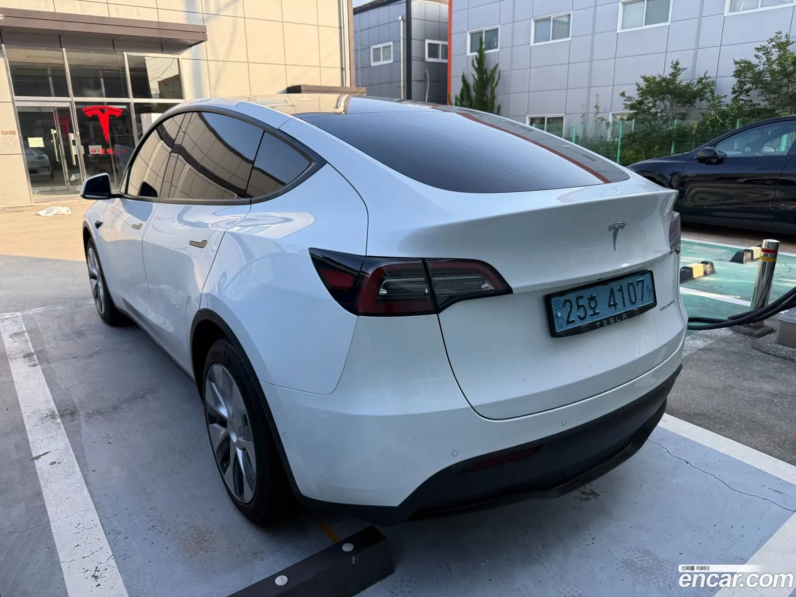 Tesla Model Y 2021 — 4