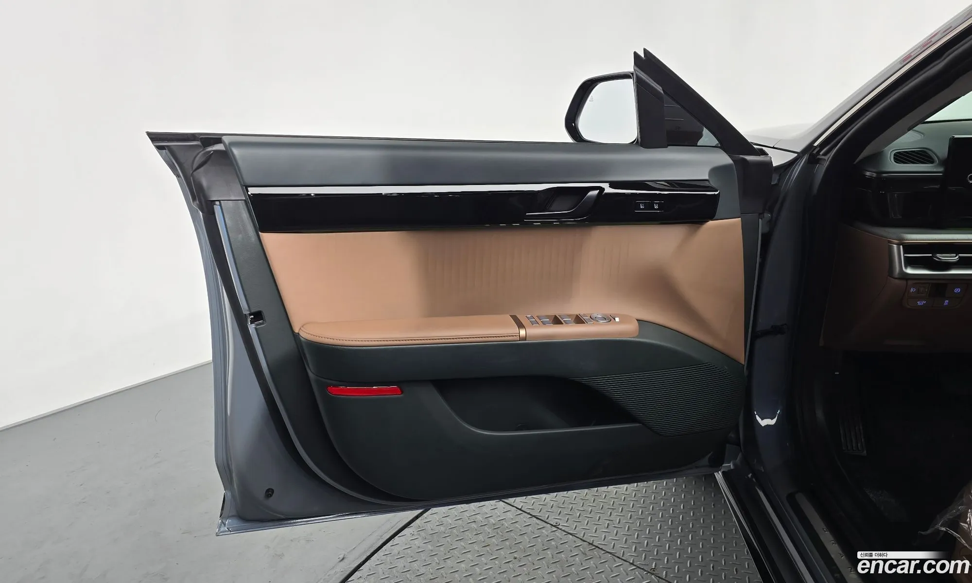 Hyundai Grandeur 2024 — 19