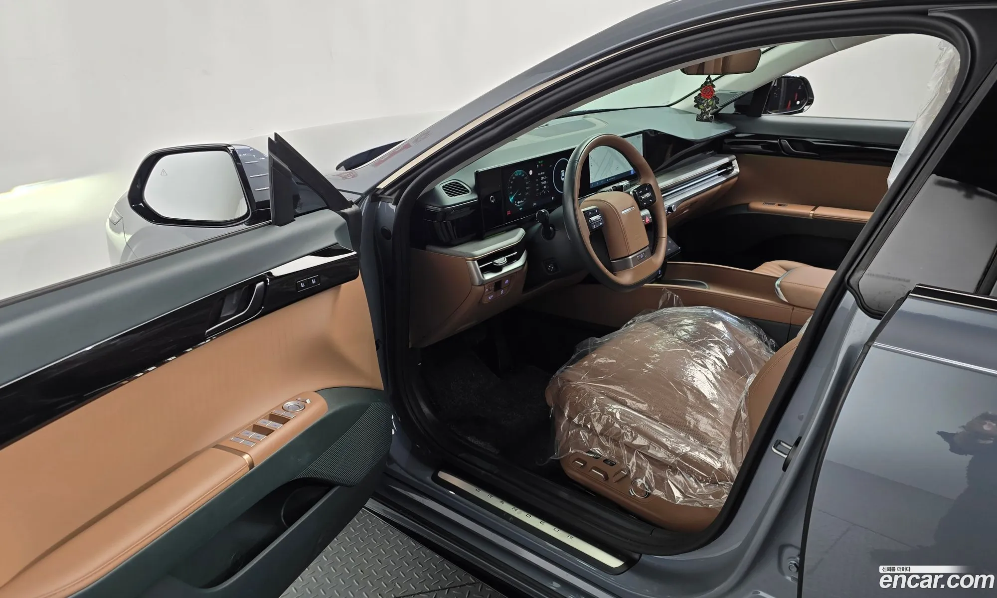 Hyundai Grandeur 2024 — 26