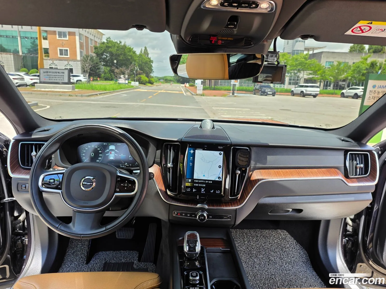 Volvo XC60 2021 — 15