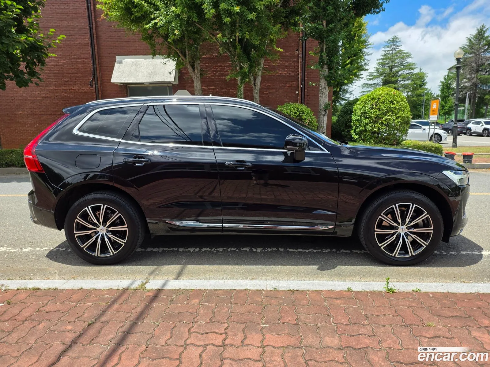 Volvo XC60 2021 — 18