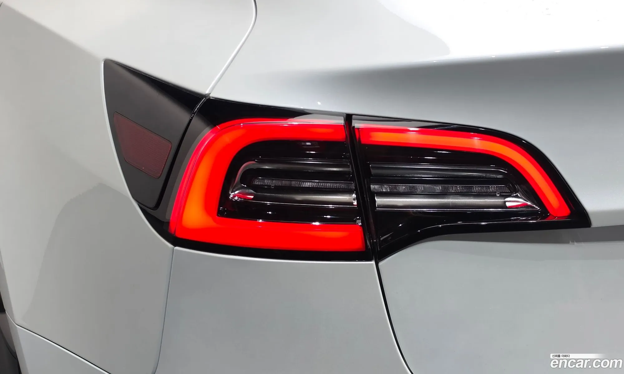 Tesla Model 3 2021 5YJ3E1EB161616611 — 5
