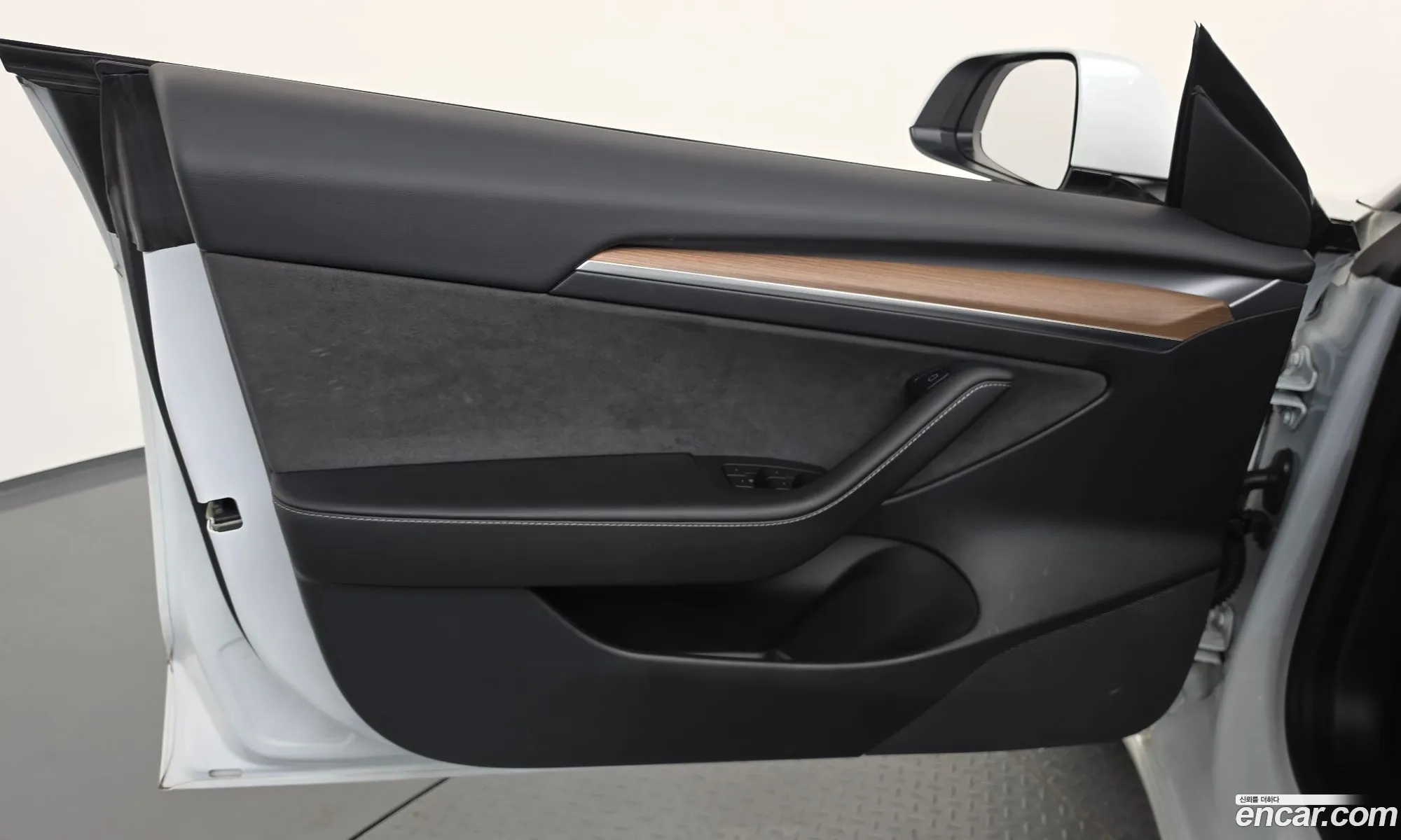 Tesla Model 3 2021 5YJ3E1EB161616611 — 20