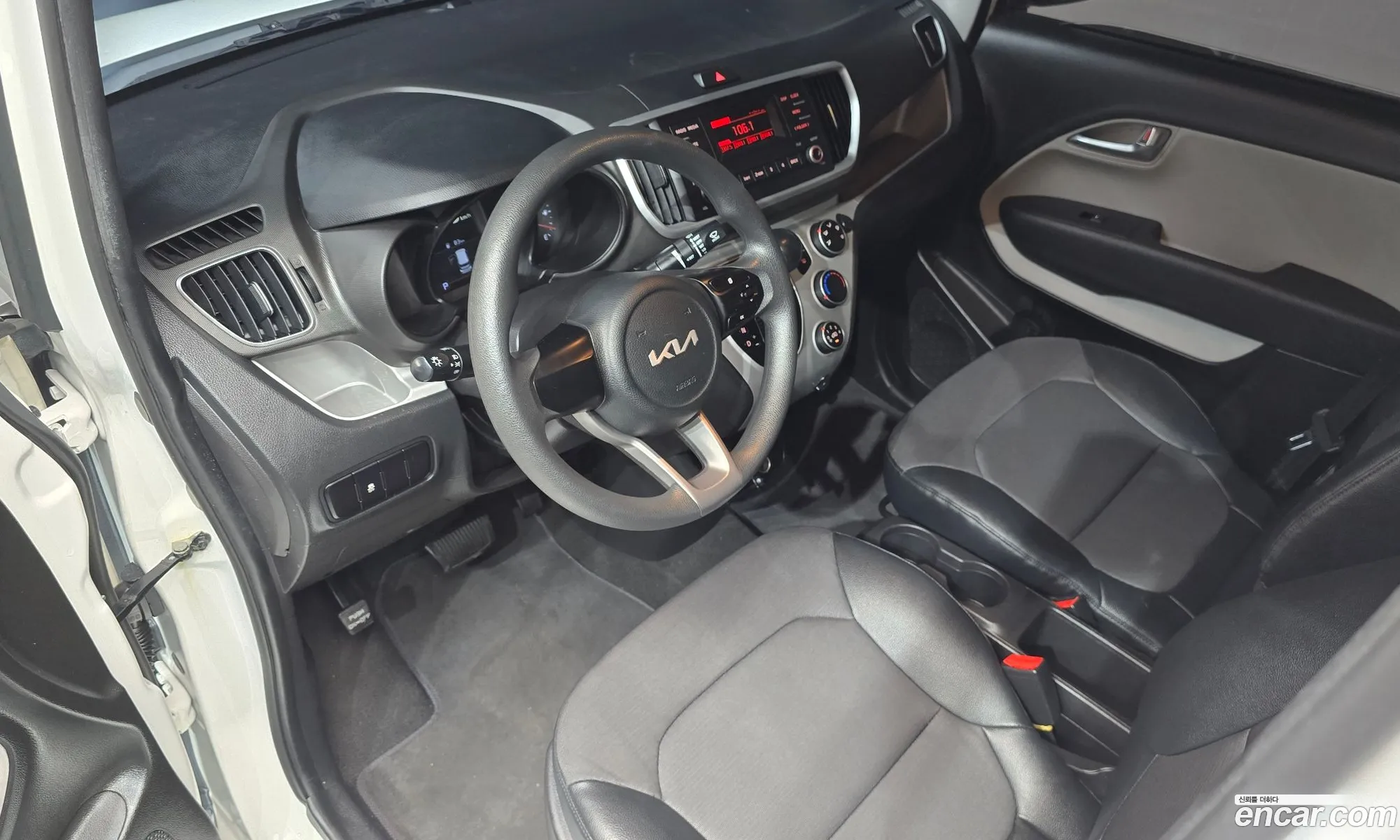 Kia Ray 2022 KNACF911BNT293001 — 5