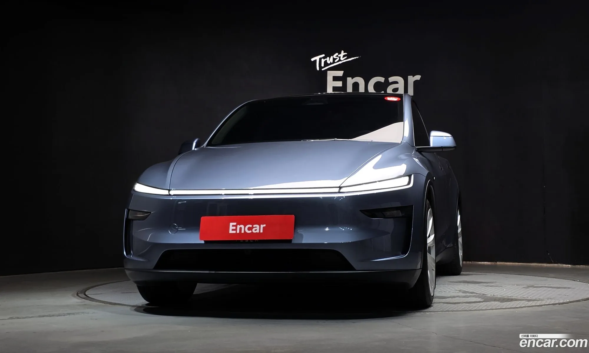 Tesla Model Y 2025 LRWYGCEK1SC055579 — 7