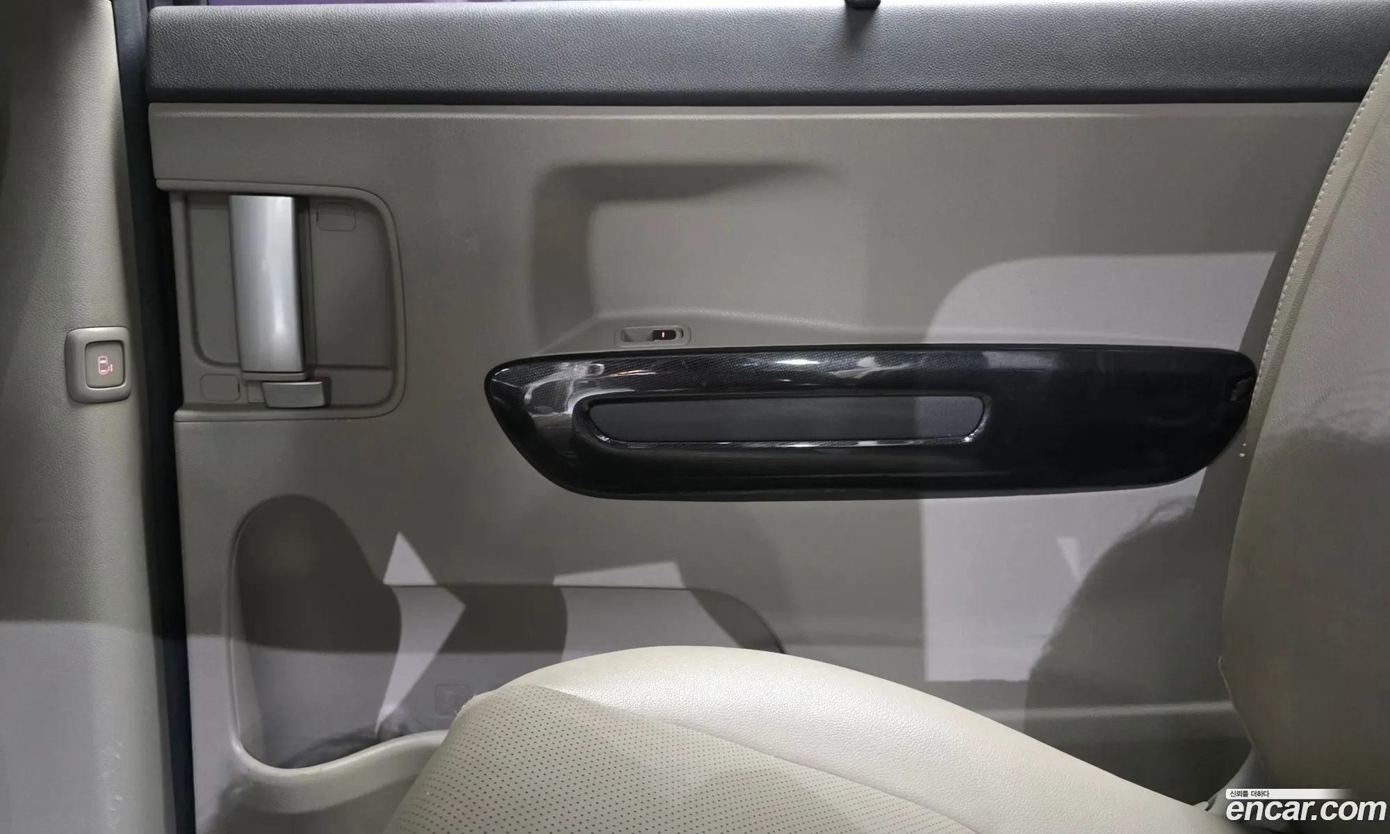 Kia Carnival 2014 KNAMC81ABFS029365 — 17