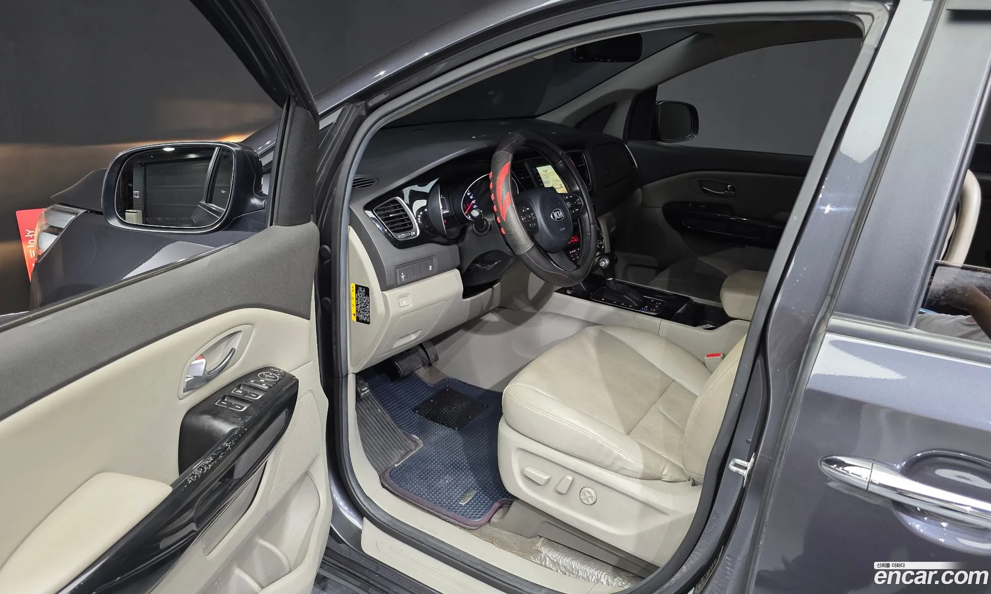 Kia Carnival 2014 KNAMC81ABFS029365 — 24