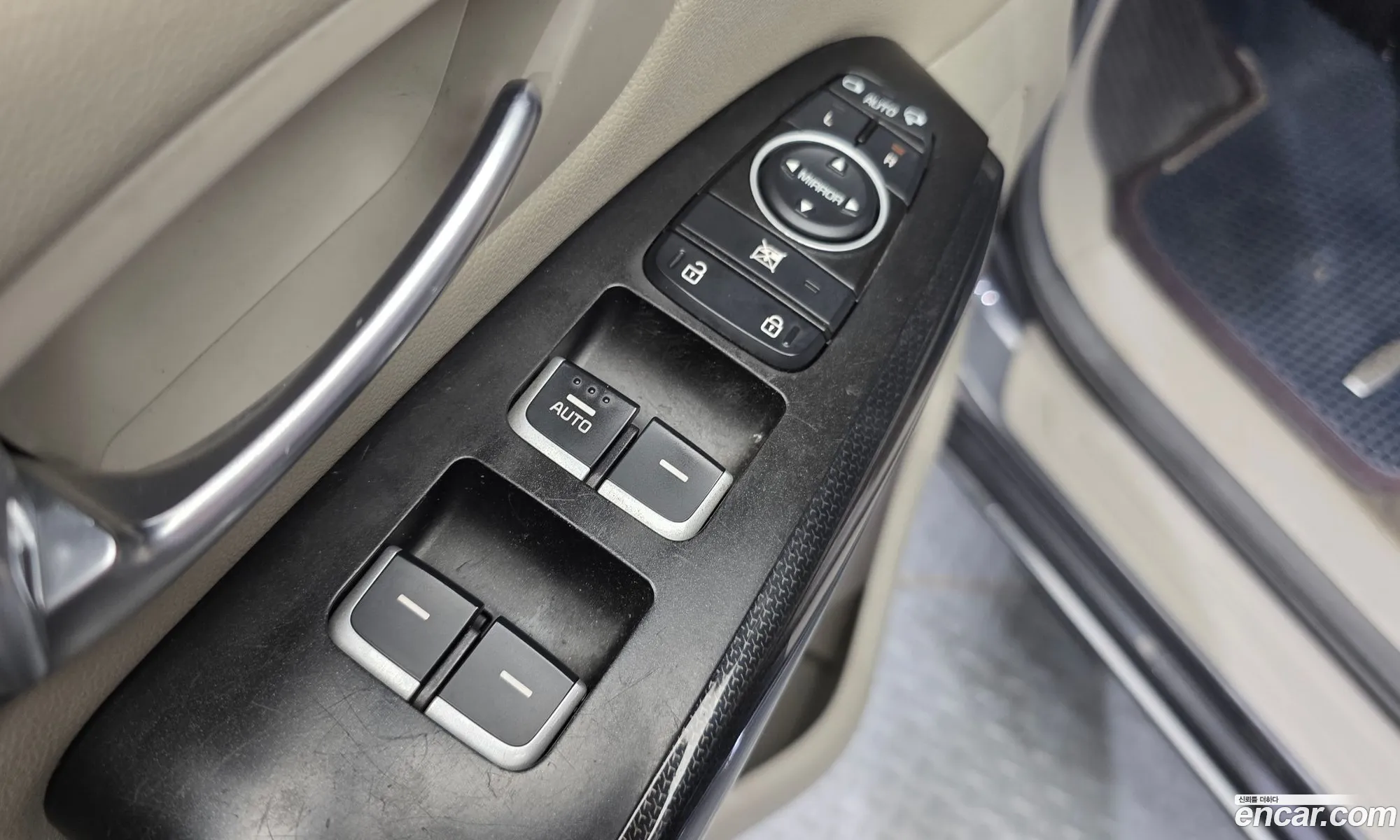 Kia Carnival 2014 KNAMC81ABFS029365 — 8
