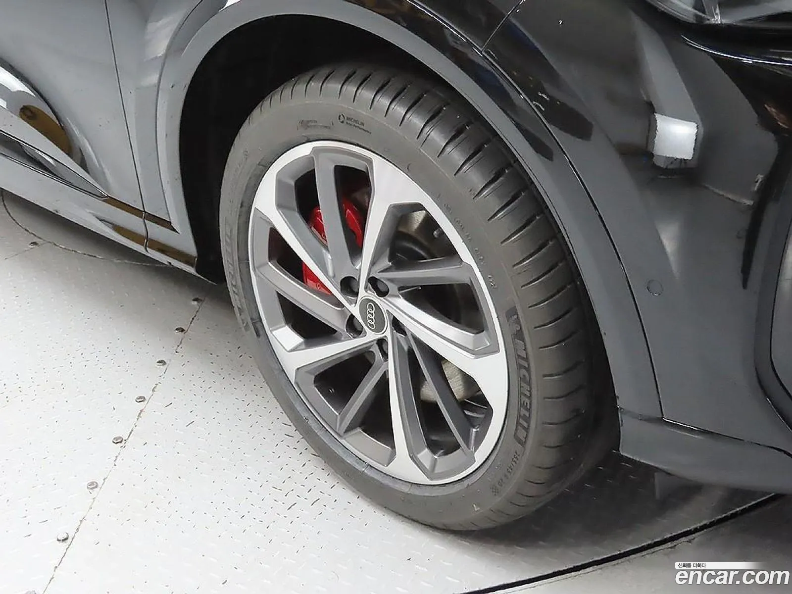 Audi Q5 2025 — 19