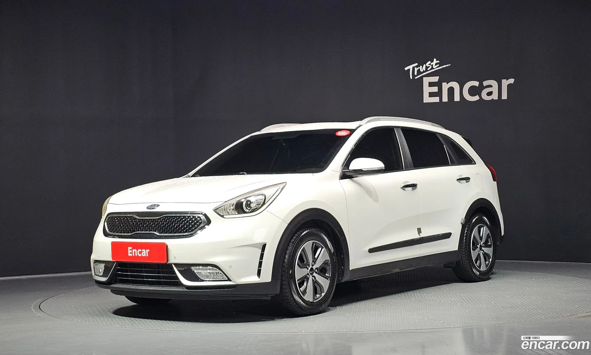 Kia Niro 2016 — 18